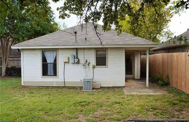 1022 Mack Place Gallery 4
