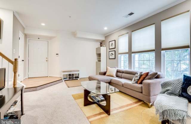 5098 ENGLISH TERRACE Gallery 4