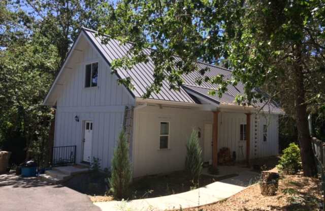 2BED 2BATH - NORTHWEST, NEWLY RENOVATED, YARD, WASHER DRYER, STORAGE photos photos