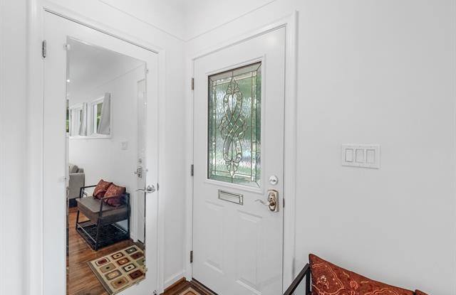 634 ORCHARD VIEW Drive Gallery 2
