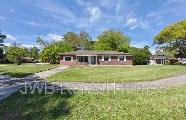 4546 Revelstoke Dr - 4546 Revelstoke Drive, Jacksonville, FL 32207