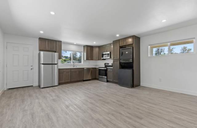 Stanley Dr. (6152 & 6154) photos photos