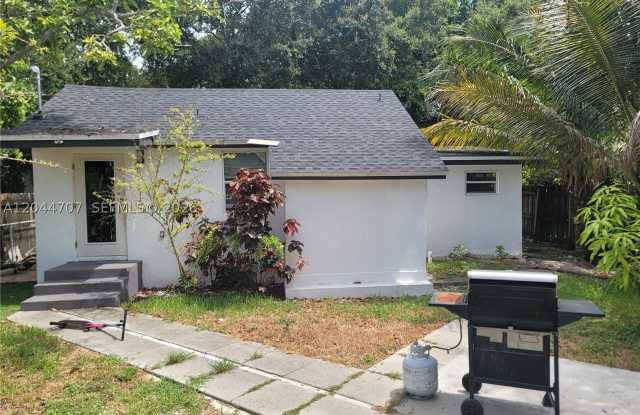 512 NW 96th St photos photos