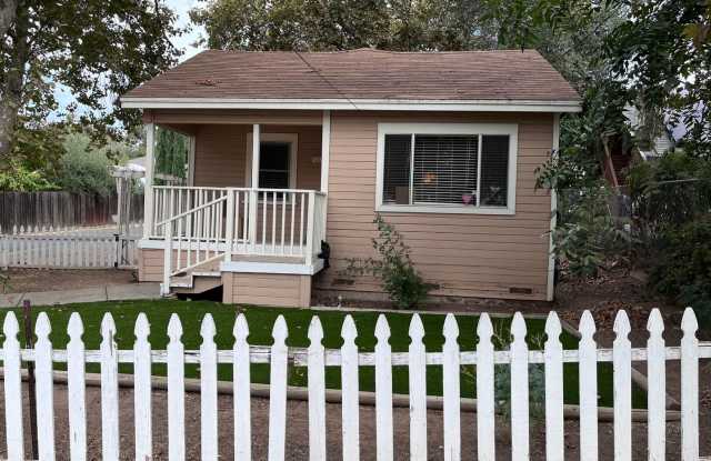 PENRYN PROPERTY 2 BEDROOM  1 BATH photos photos