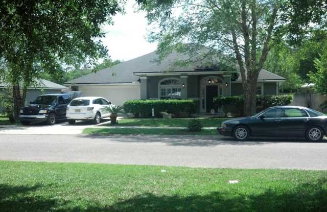 Great Rental Value in Quiet Subdivision: 3 Bed, 2 Bath Home Gallery 3