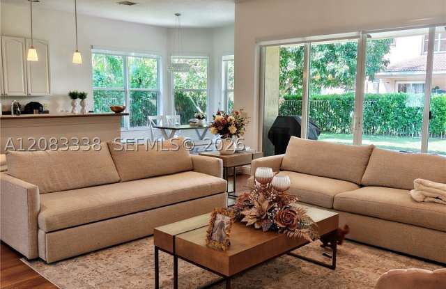 2016 Schooner Ln Gallery 1