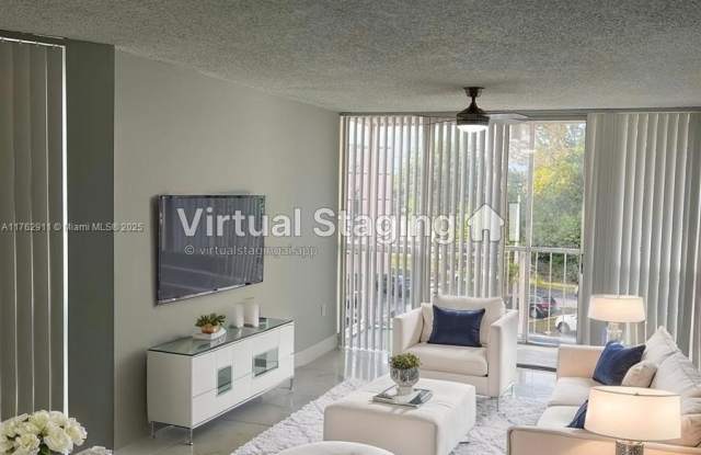 7125 NW 186th St photos photos