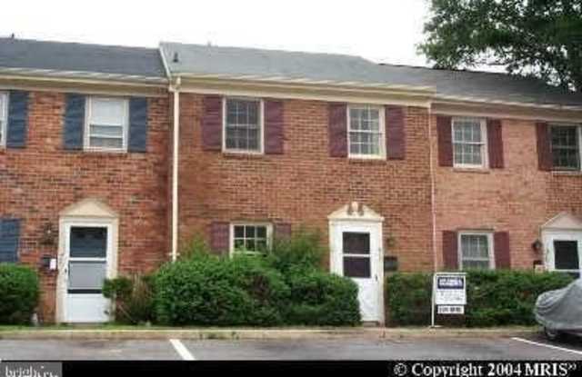 413 OLDE GREENWICH CIRCLE photos photos