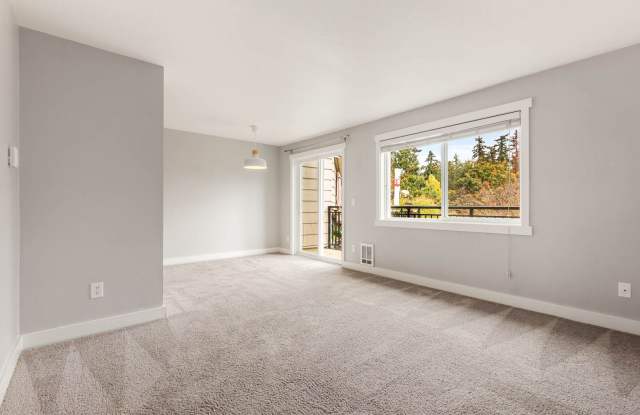 Enjoy Riverfront Living in the Heart of Downtown Redmond! Gallery 4