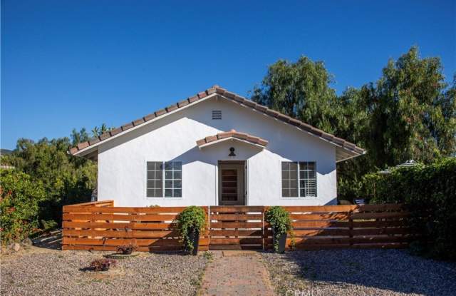 37645 Via De Los Arboles photos photos