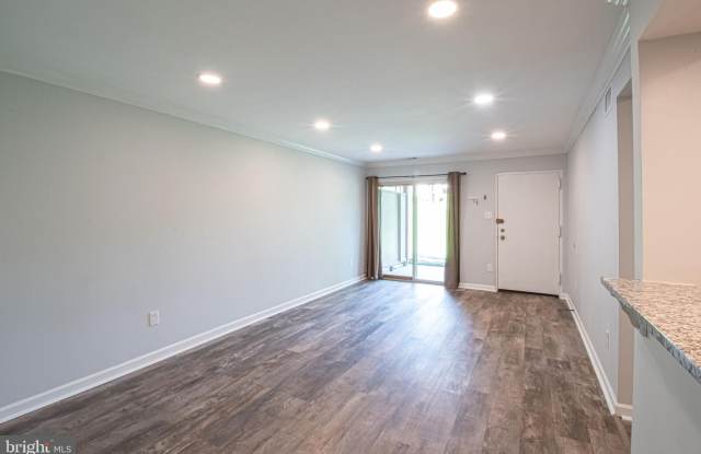 8501 BARRINGTON COURT - 8501 Barrington Court, West Springfield, VA 22152