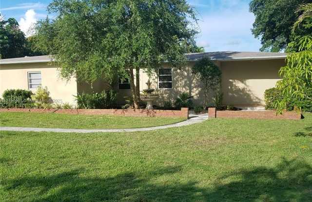 6969 SW 82nd Ct photos photos