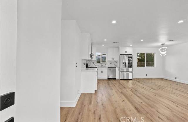 12869 Norris Avenue photos photos