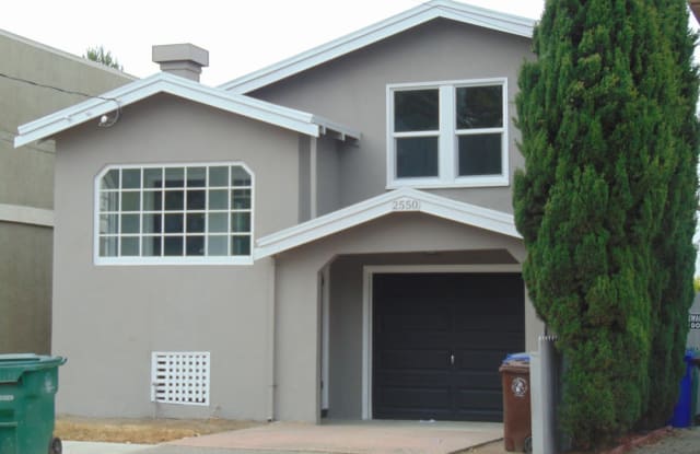 2550 Clinton Avenue - 2550 Clinton Avenue, Richmond, CA 94804