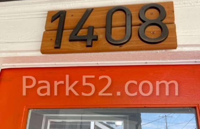 2 Bedroom Duplex with Additional Storage- Small Pets Allowed! Gallery 2