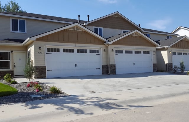2042 W Pine Ave - 2042 West Pine Avenue, Meridian, ID 83642