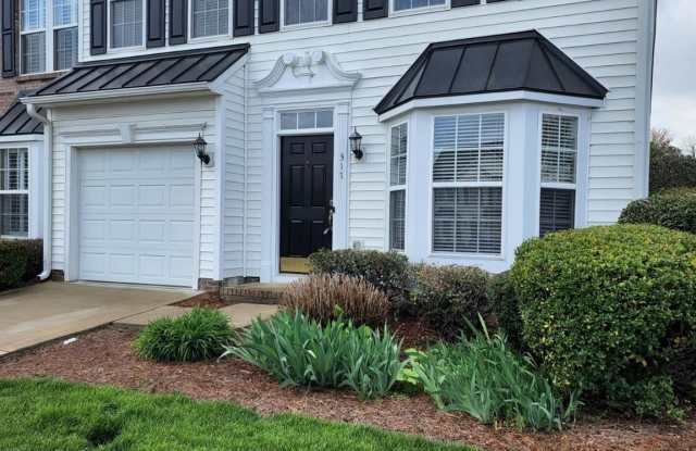317 Shingleoak Drive - 317 Shingleoak Drive, Lake Wylie, SC 29710