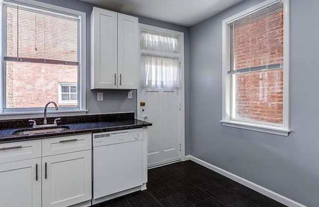 PRIME CENTRAL LAWRENCEVILLE 2 BEDROOM HOME - 1 Block to Butler St! Gallery 4