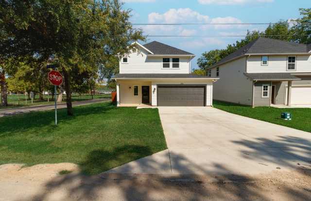 789 WA Denton Drive Gallery 1
