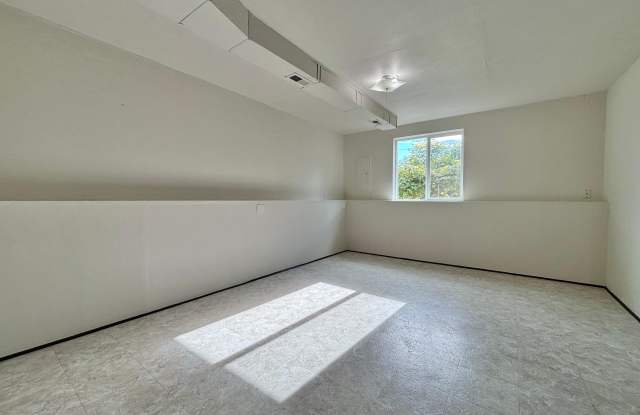 2406 East Empire AvenueUnit B Gallery 3