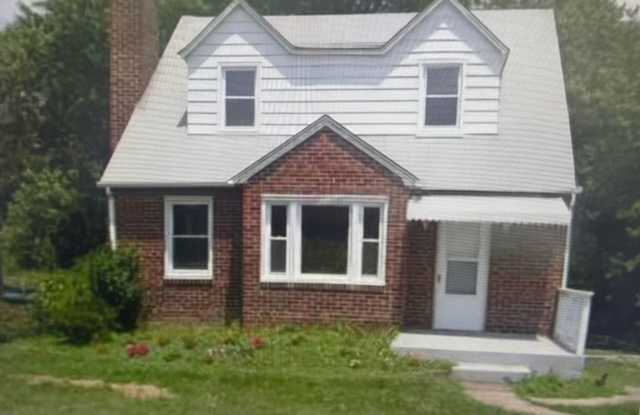 4 Bedroom Rental Rental in Nottingham! photos photos