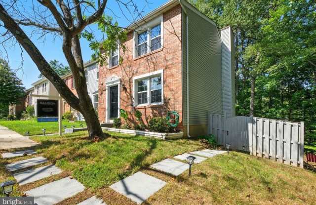 8015 STEEPLE CHASE Court - 8015 Steeple Chase Court, Newington Forest, VA 22153