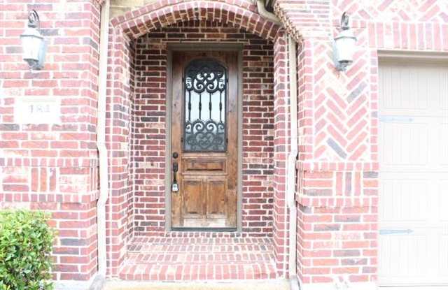 184 Buffington Avenue Gallery 3