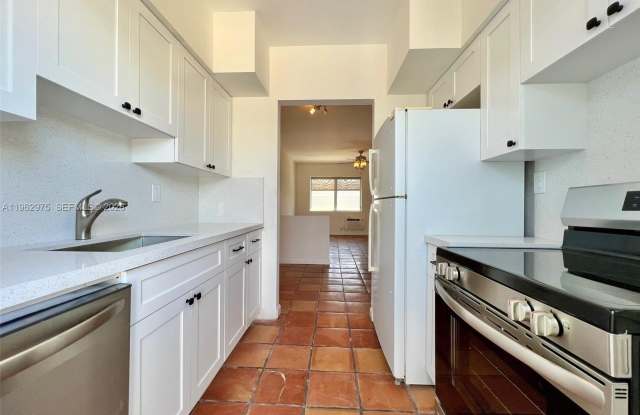 542 Euclid Ave photos photos