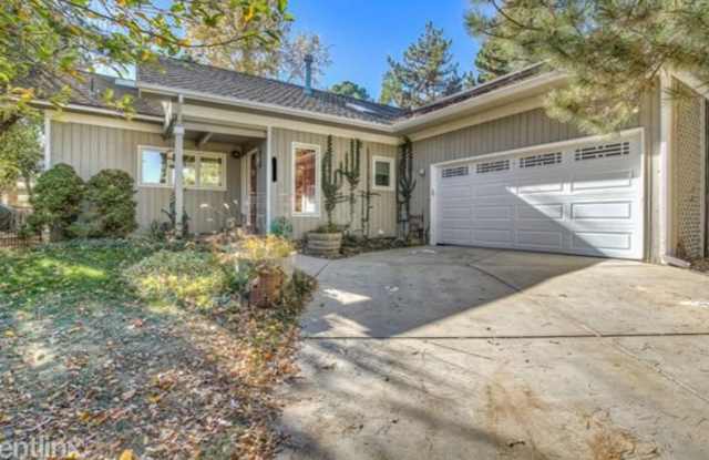 Introducing 1320 Oak Ct - A Spacious and Private Single Family Home in Boulder photos photos Introducing 1320 Oak Ct - A Spacious and Private Single Family Home in Boulder photos photos