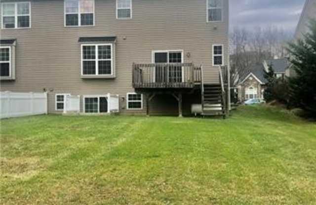 2288 Creekside Drive Gallery 3