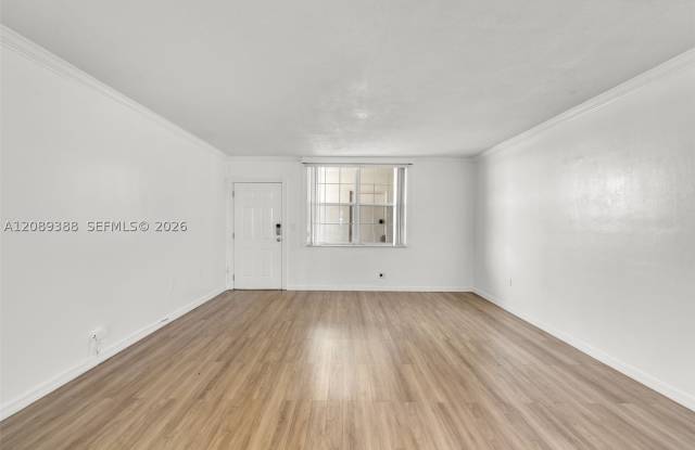 1800 79th St Cswy Gallery 2
