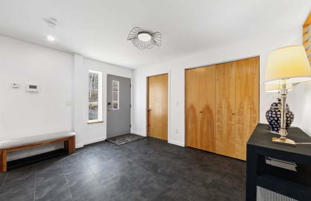 11 Russell Trail Gallery 3