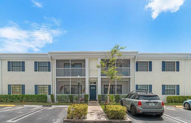 120 CYPRESS CLUB Drive Gallery 1