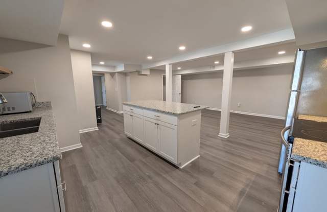 120 Berkshire Place - 2 photos photos