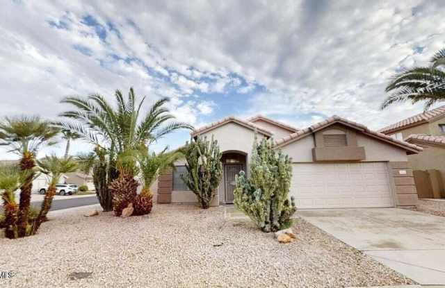 4445 E MEADOW Drive photos photos