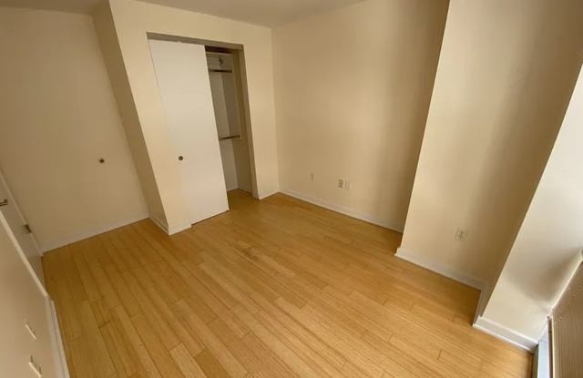 42 Boylston St # 302 Gallery 3