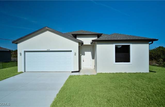 609 Greenbriar Boulevard - 609 Greenbriar Boulevard, Lehigh Acres, FL 33972