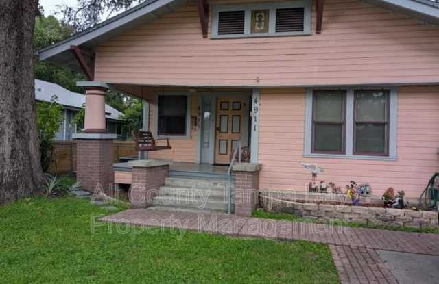 4911 N Suwanee Ave photos photos