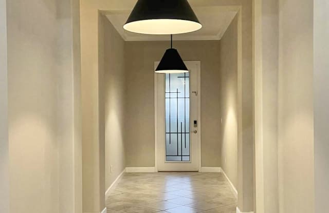 2766 Hilliard Drive photos photos