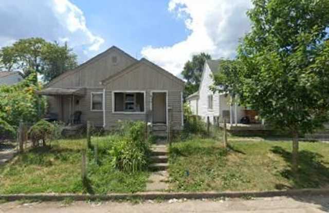 212 N. Forest Ave. photos photos