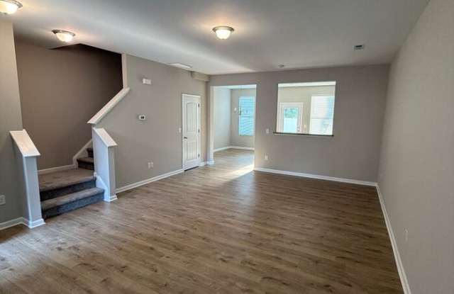 3213 Warm Springs Lane Gallery 3