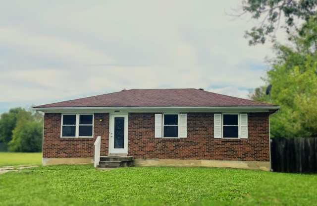 4-5 Bedroom With 1 Bathroom photos photos