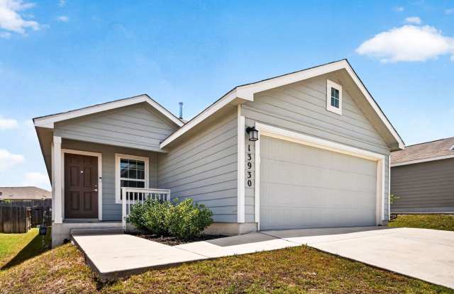 13930 Silos Meadow Gallery 2
