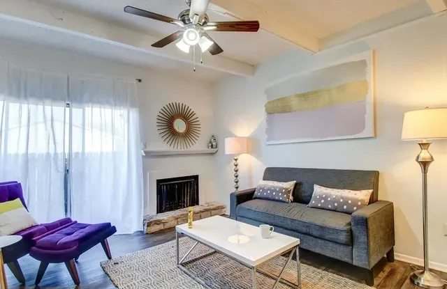 3556 Greystone Dr Gallery 1