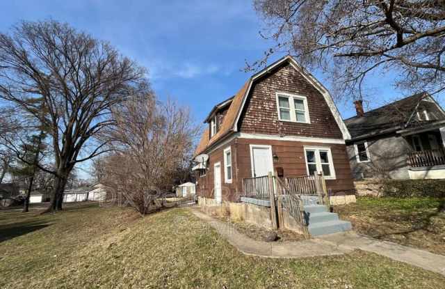 2311 Grand Avenue photos photos