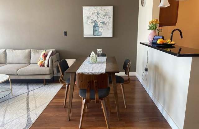 Spacious 2 bed 2 bath! photos photos