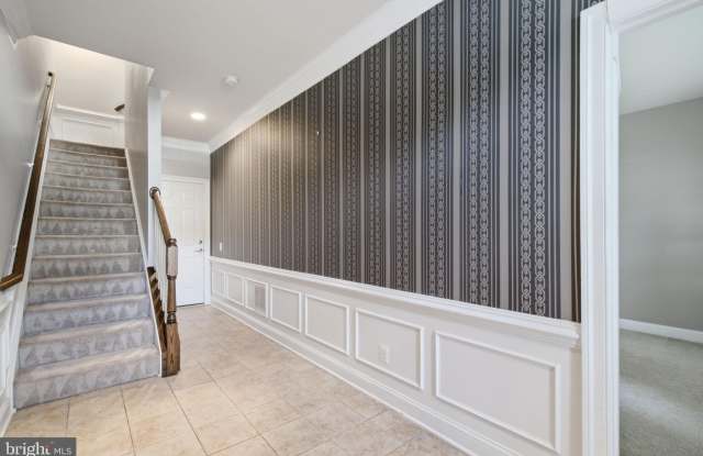 14656 CROSSFIELD Way Gallery 3