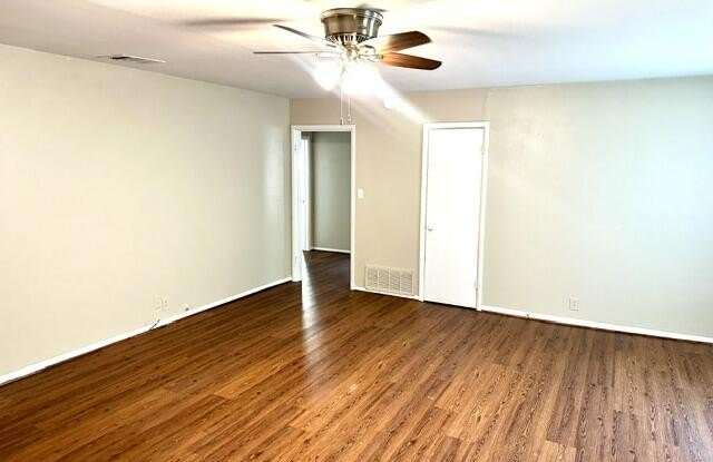 122 Parsons Pkwy Gallery 3
