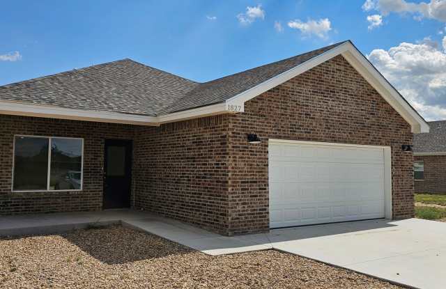 BRAND NEW 3 bedroom, 2 bath home for rent in Portales photos photos
