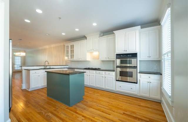 4746 Legacy Cove Lane Gallery 1
